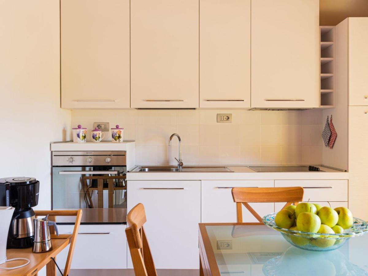 Apartment Giuse - Dma205 By Interhome Domaso Bagian luar foto